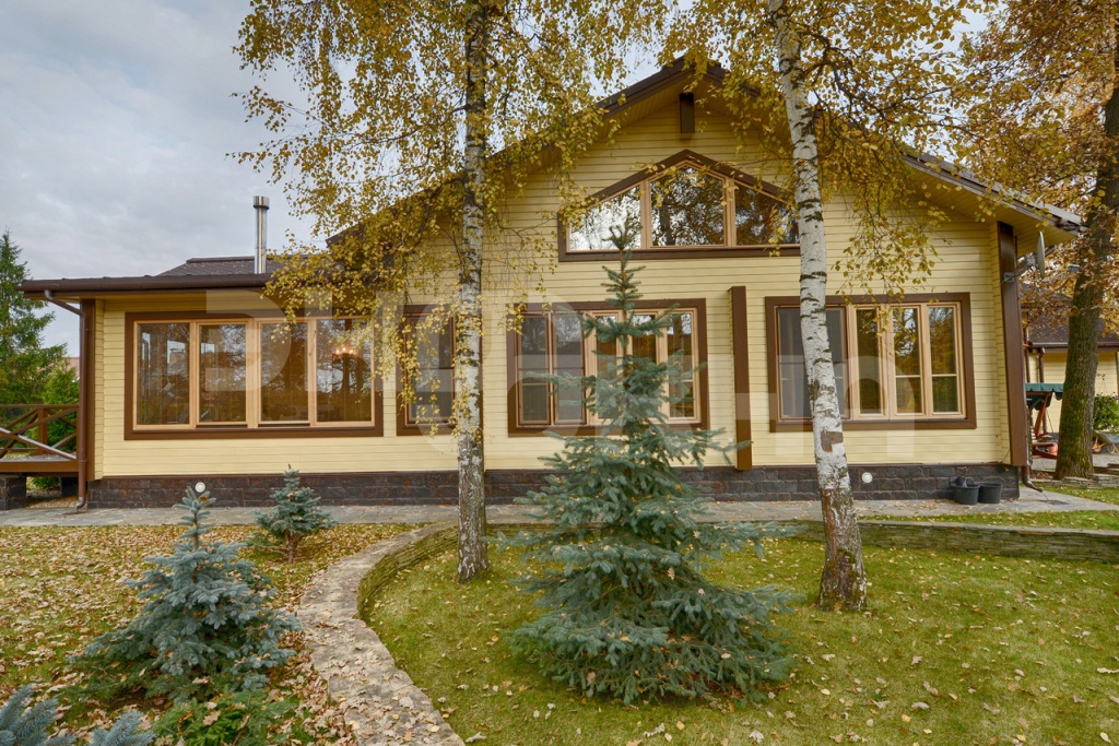 Деревянные окна для дачи в Красногорске